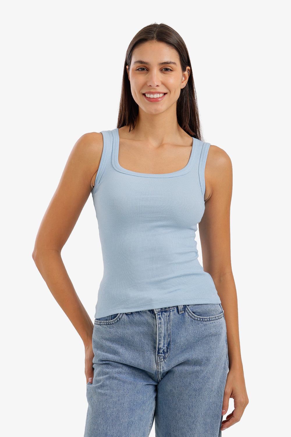 تانك توب بياقة مربعة