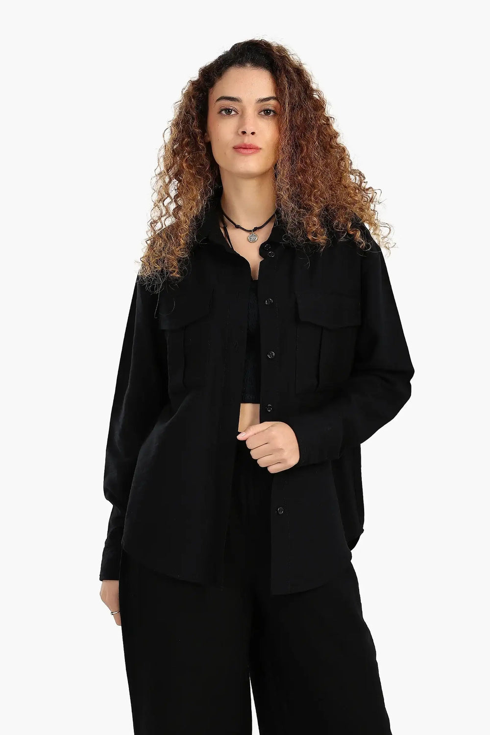 قميص كلاسيكي بزراير