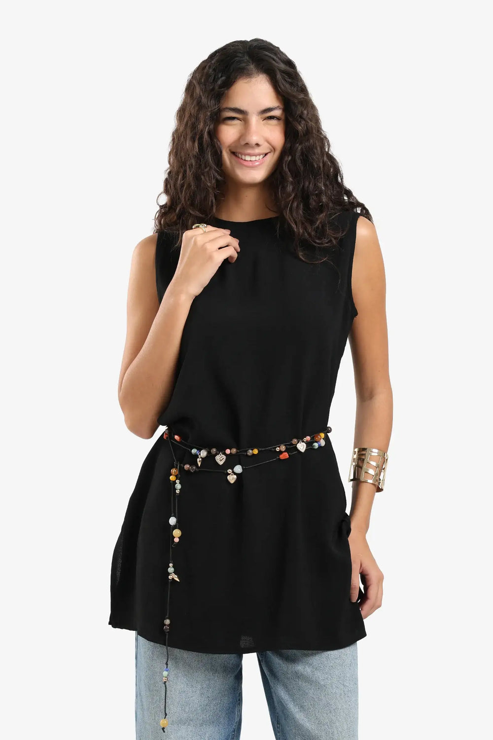 بلوزة عملية بقصة مريحة