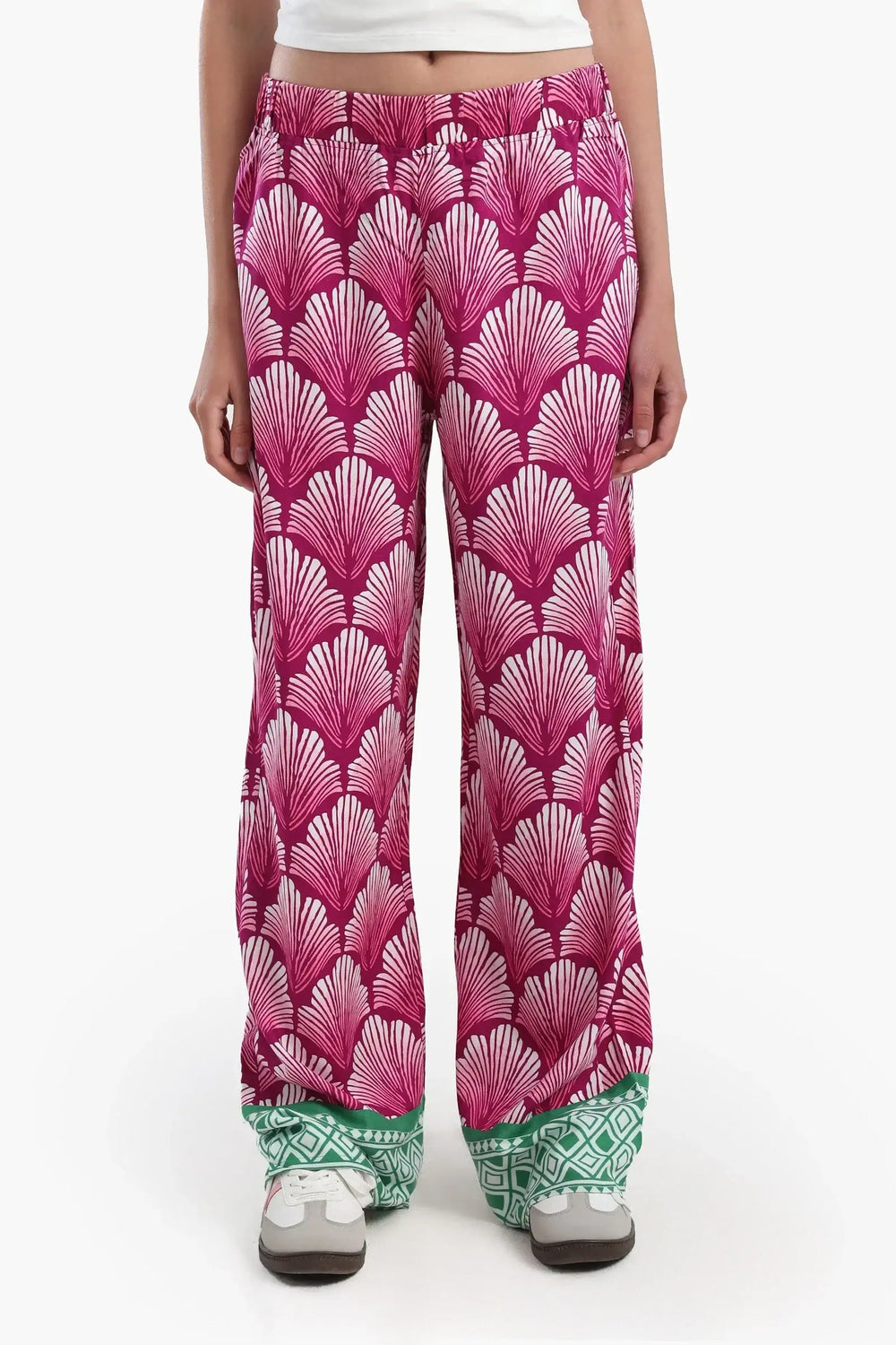 بنطلون بطبعة صدف