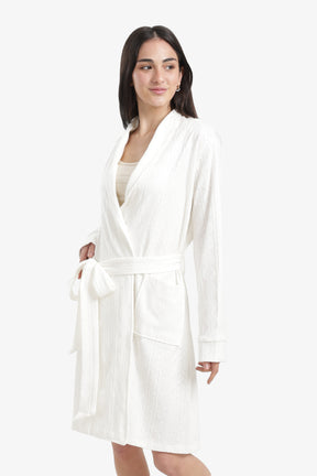 Self-Pattern Relaxed Robe
