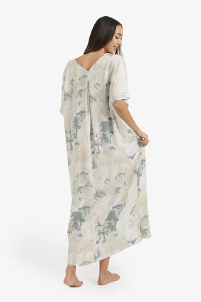 قميص نوم مطبوع بياقة V