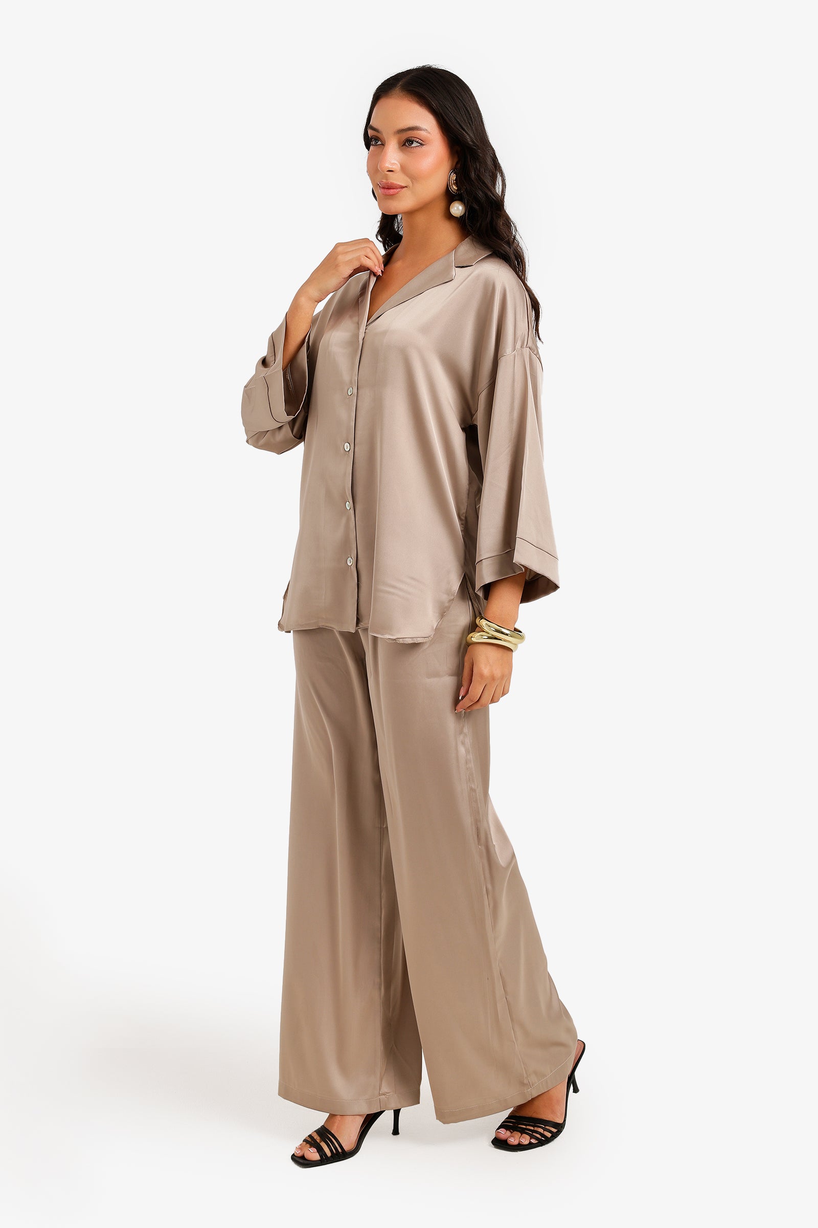 Contrast-Button Satin Set