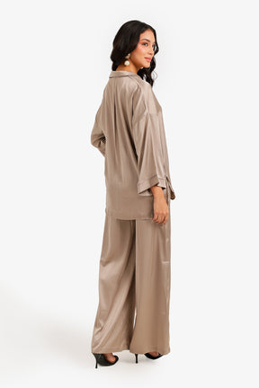 Contrast-Button Satin Set