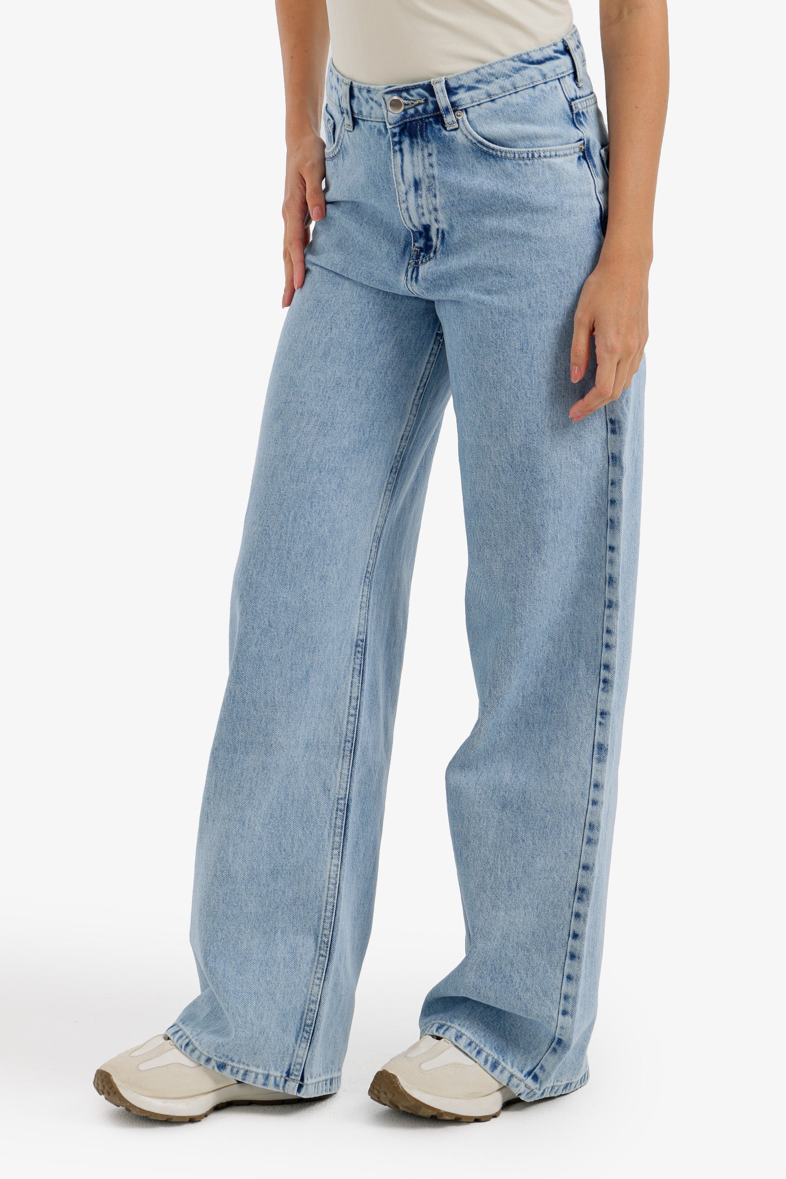 Wide-Leg Denim Pants