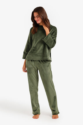 Velvet Relaxed Fit Pyjama Set