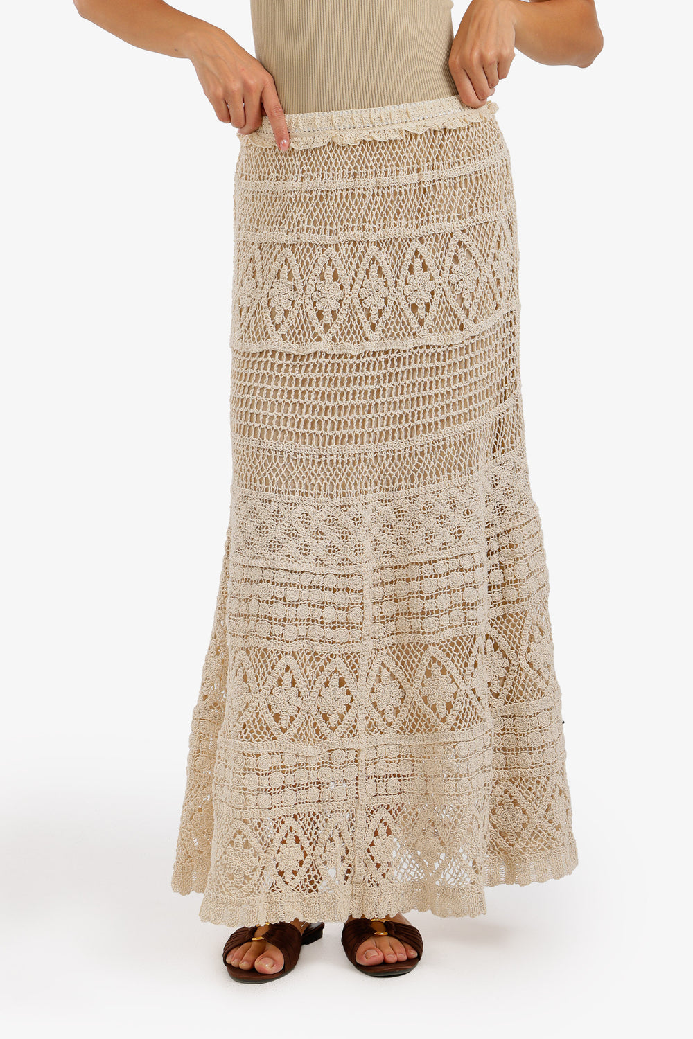 جيبة ماكسي كروشيه متدرجة