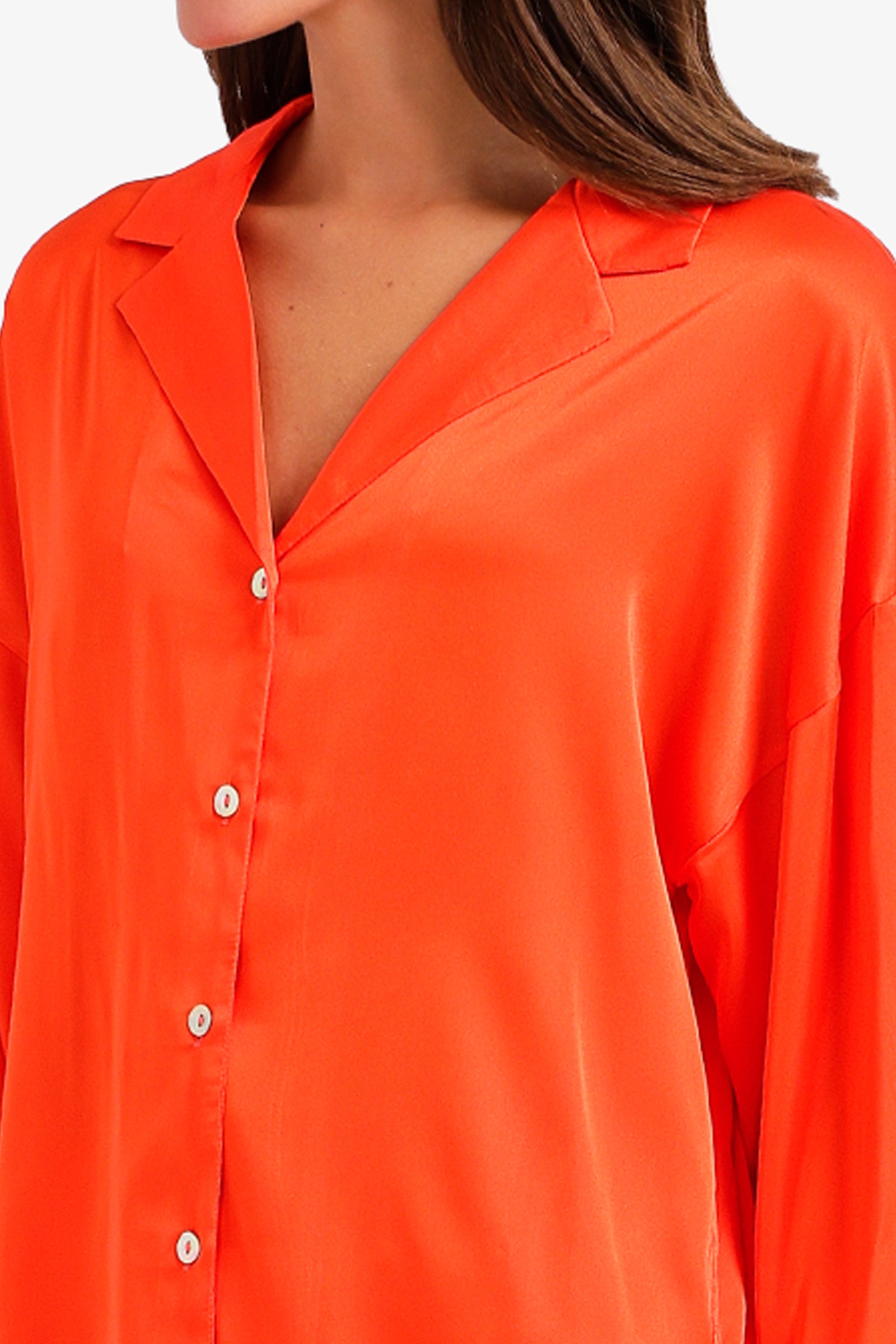 Contrast-Button Satin Set