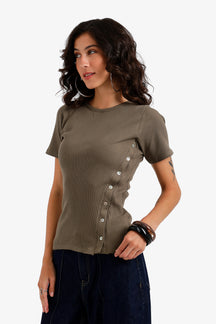 Side Button Closure Top