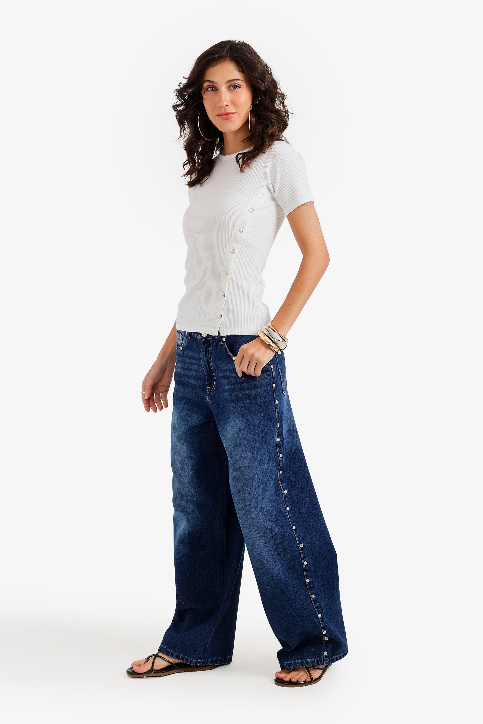 Side Button Closure Top