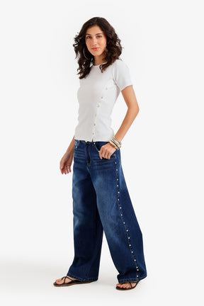 Side Button Closure Top