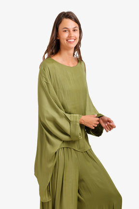 Flowy Batwing Poncho
