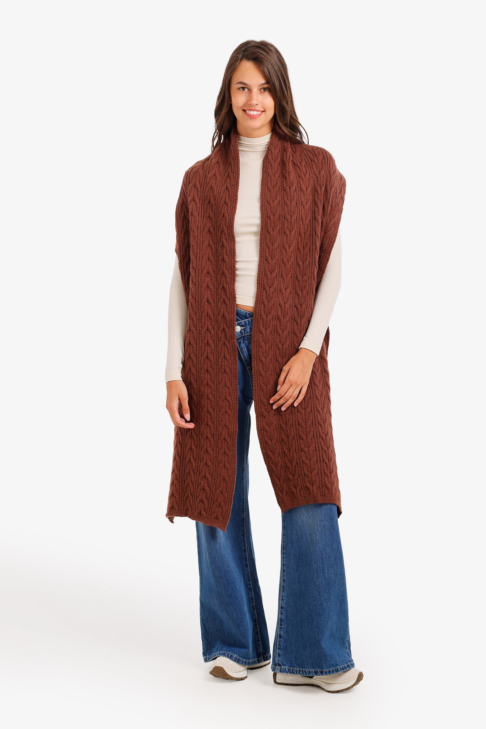 Vertical Cable-Knit Scarf