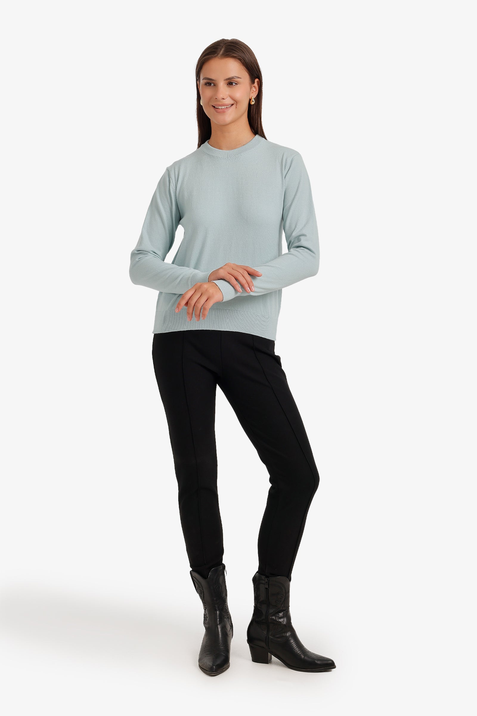 Classic Crew Neck Pullover