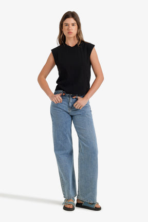 Sleeveless Cropped T-Shirt