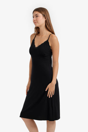 Scalloped-Lace Nightgown
