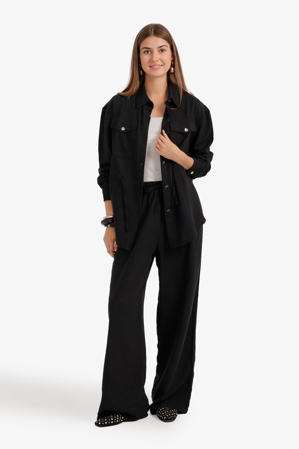 Relaxed Set with Pockets