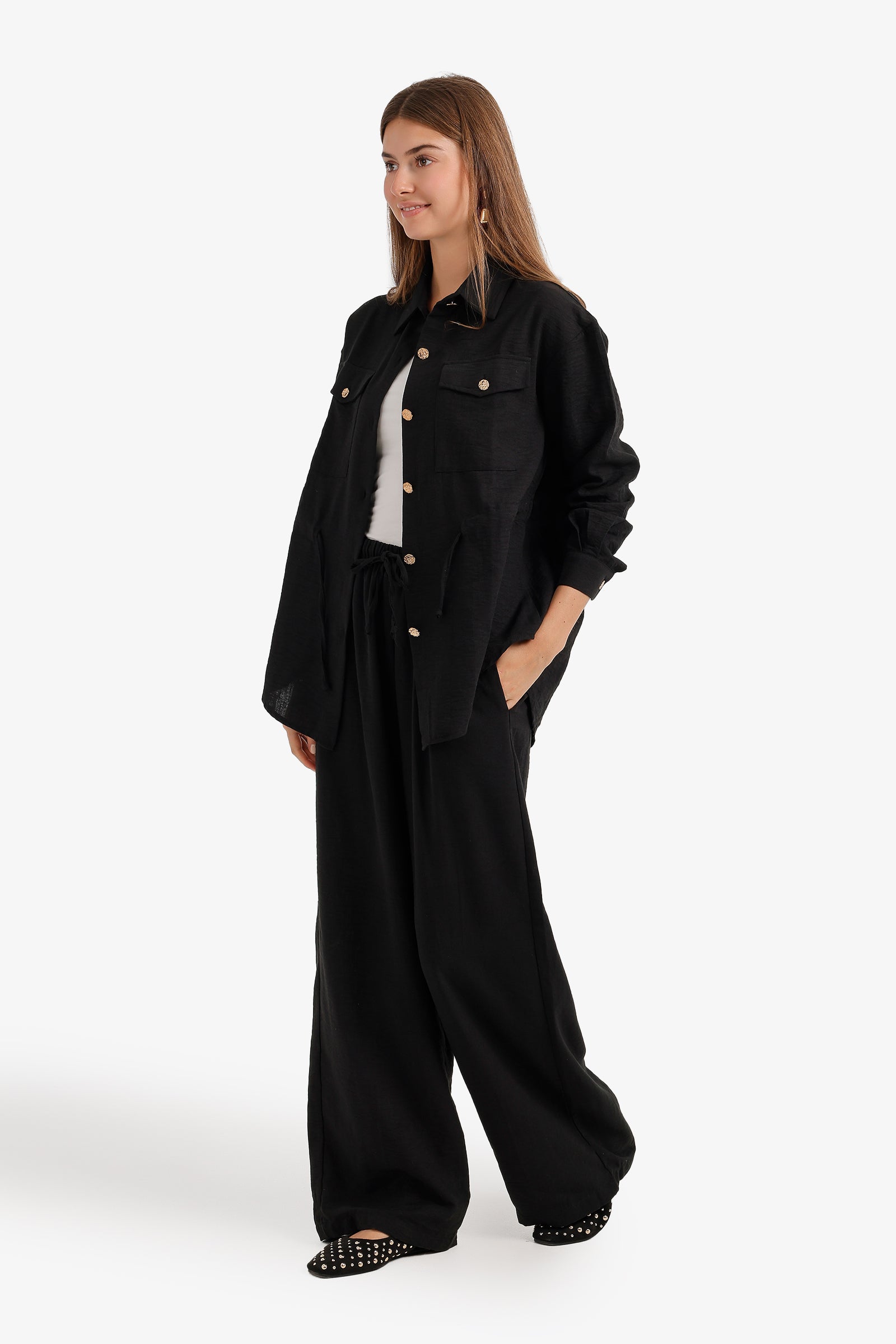 Relaxed Set with Pockets