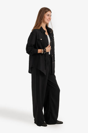 Relaxed Set with Pockets