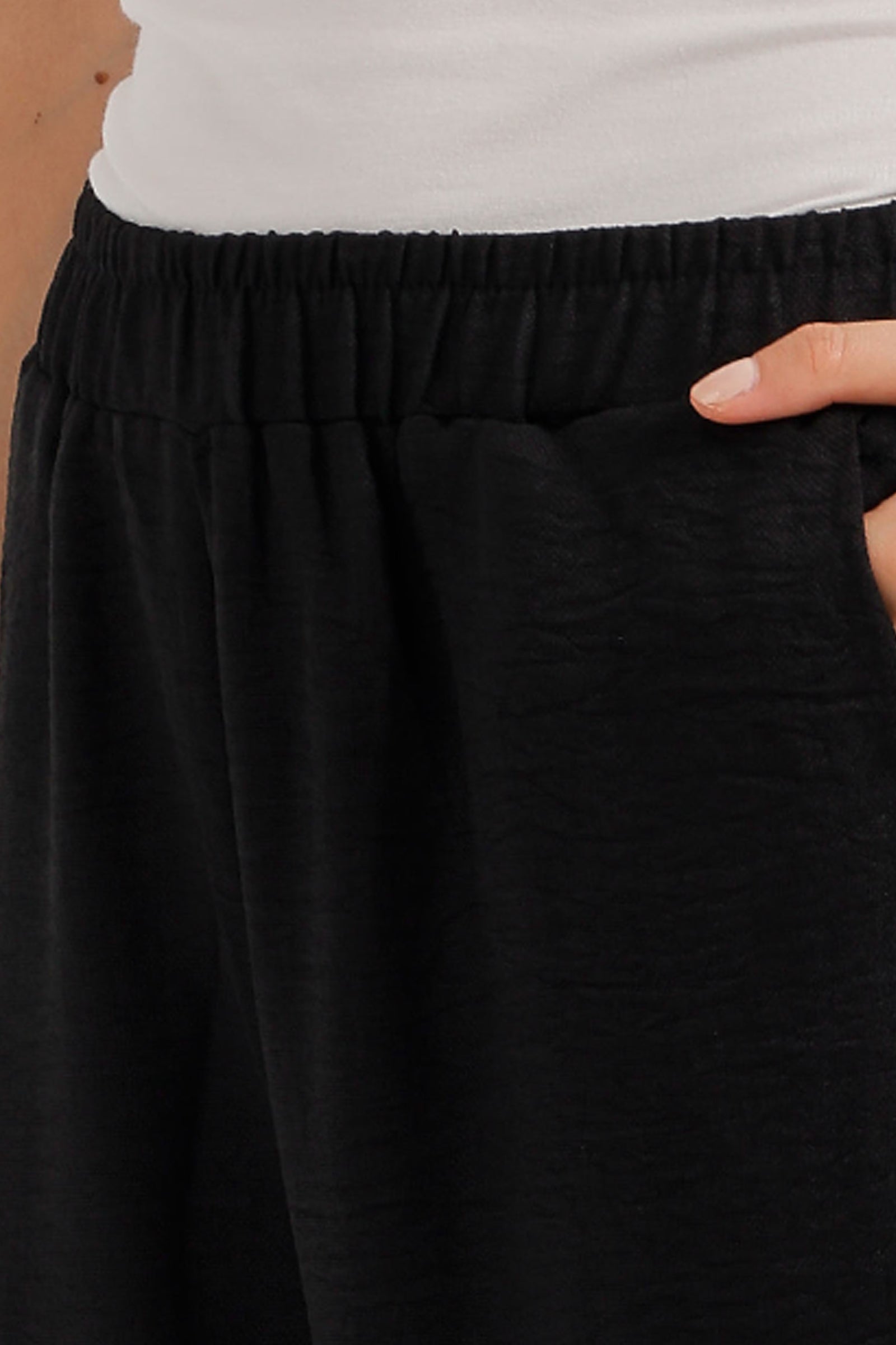 Textured Wide-Leg Pants