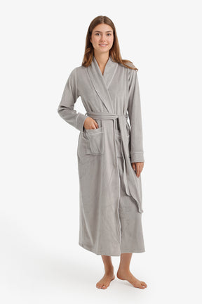 Contrast Pipe Robe