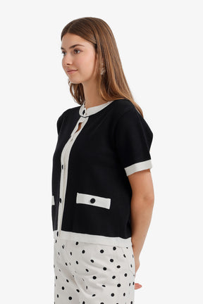 Contrast-Trim Top