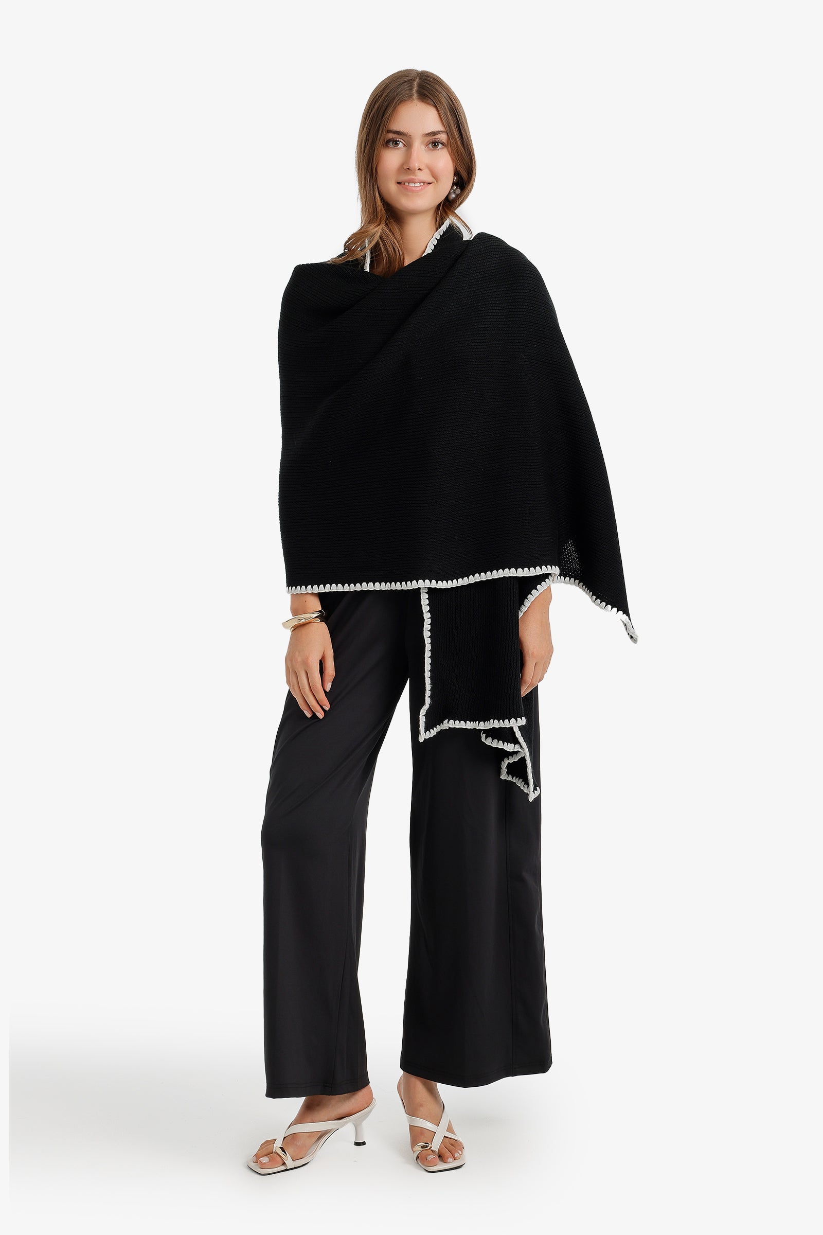 Contrast Trim Knit Scarf