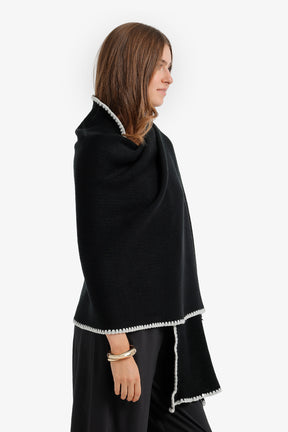 Contrast Trim Knit Scarf