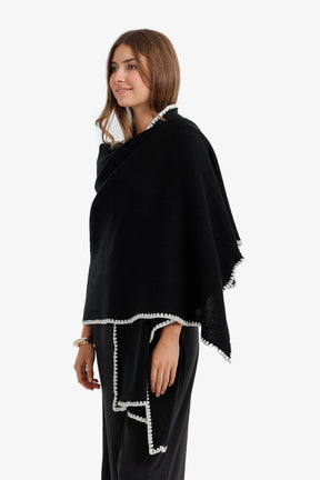 Contrast Trim Knit Scarf