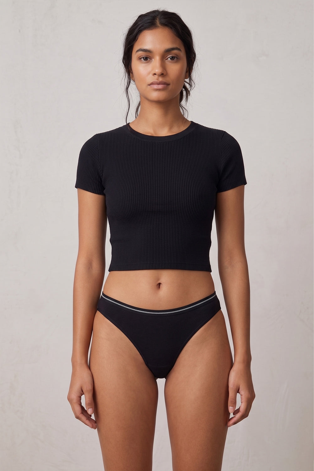 بانتي بيكيني بخط متباين