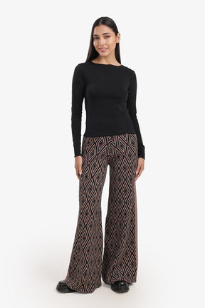 Slim Boat Neck Top