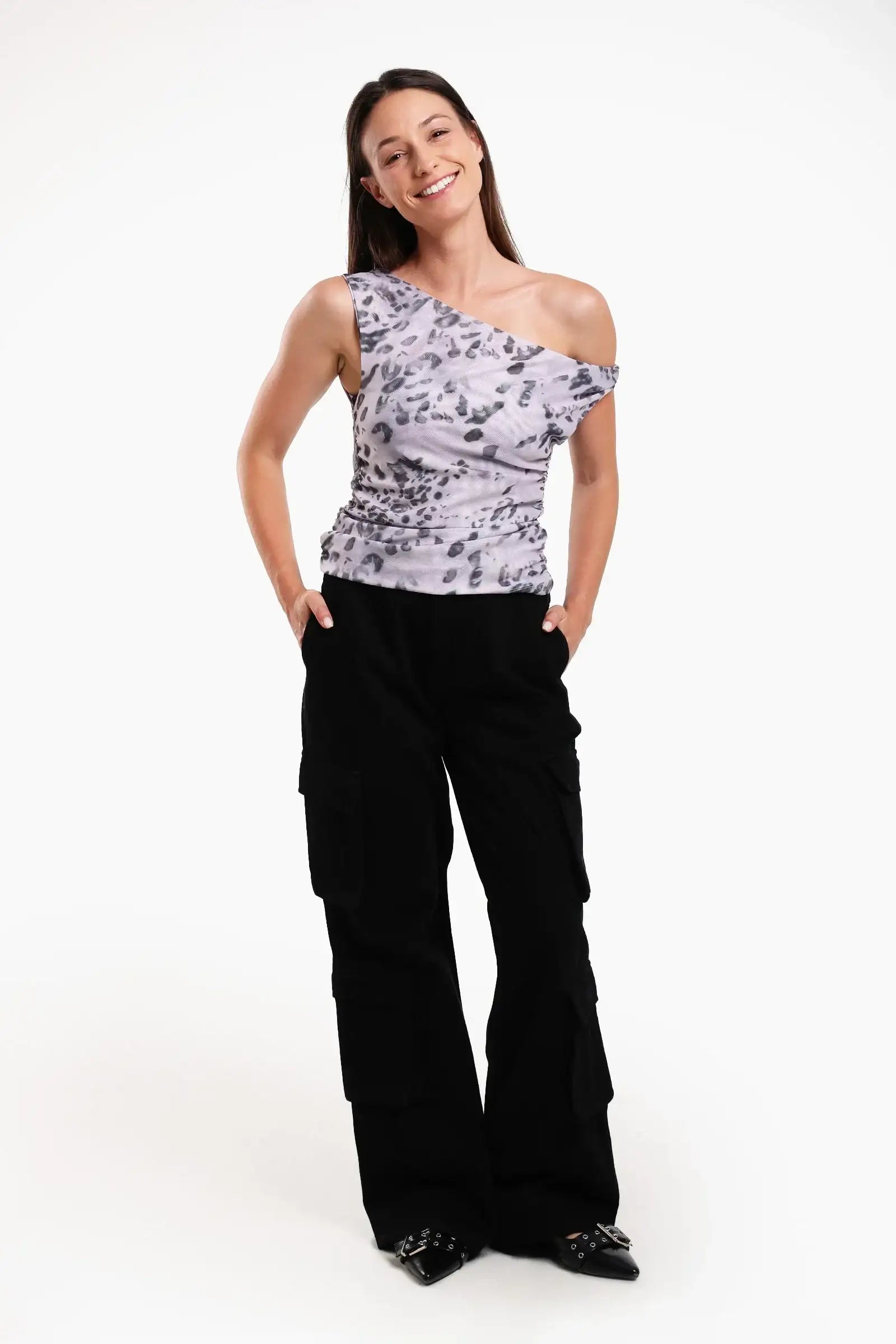 توب بكتف واحد وطبعة النمر