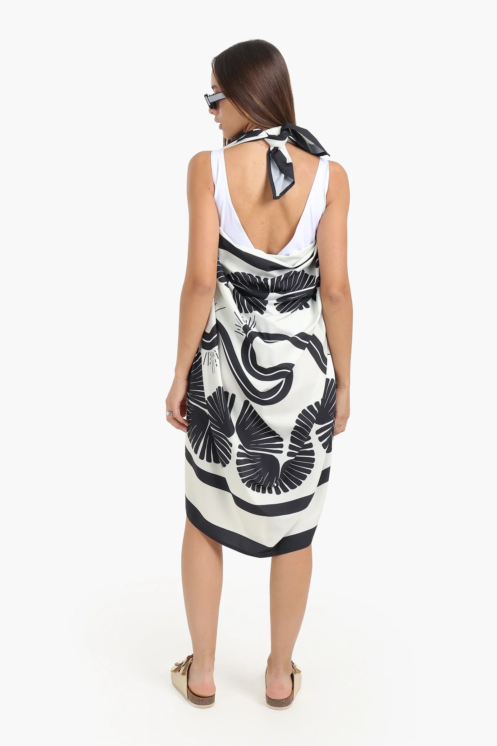 سارونج بطبعة للشاطئ