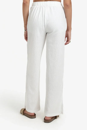 بنطلون بنقشة ذاتية