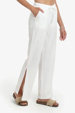 بنطلون بنقشة ذاتية