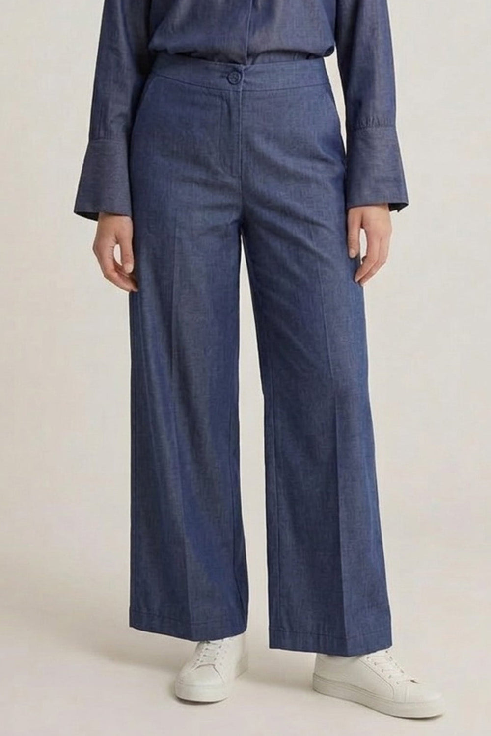 بنطلون كلاسيك واسع الأرجل 