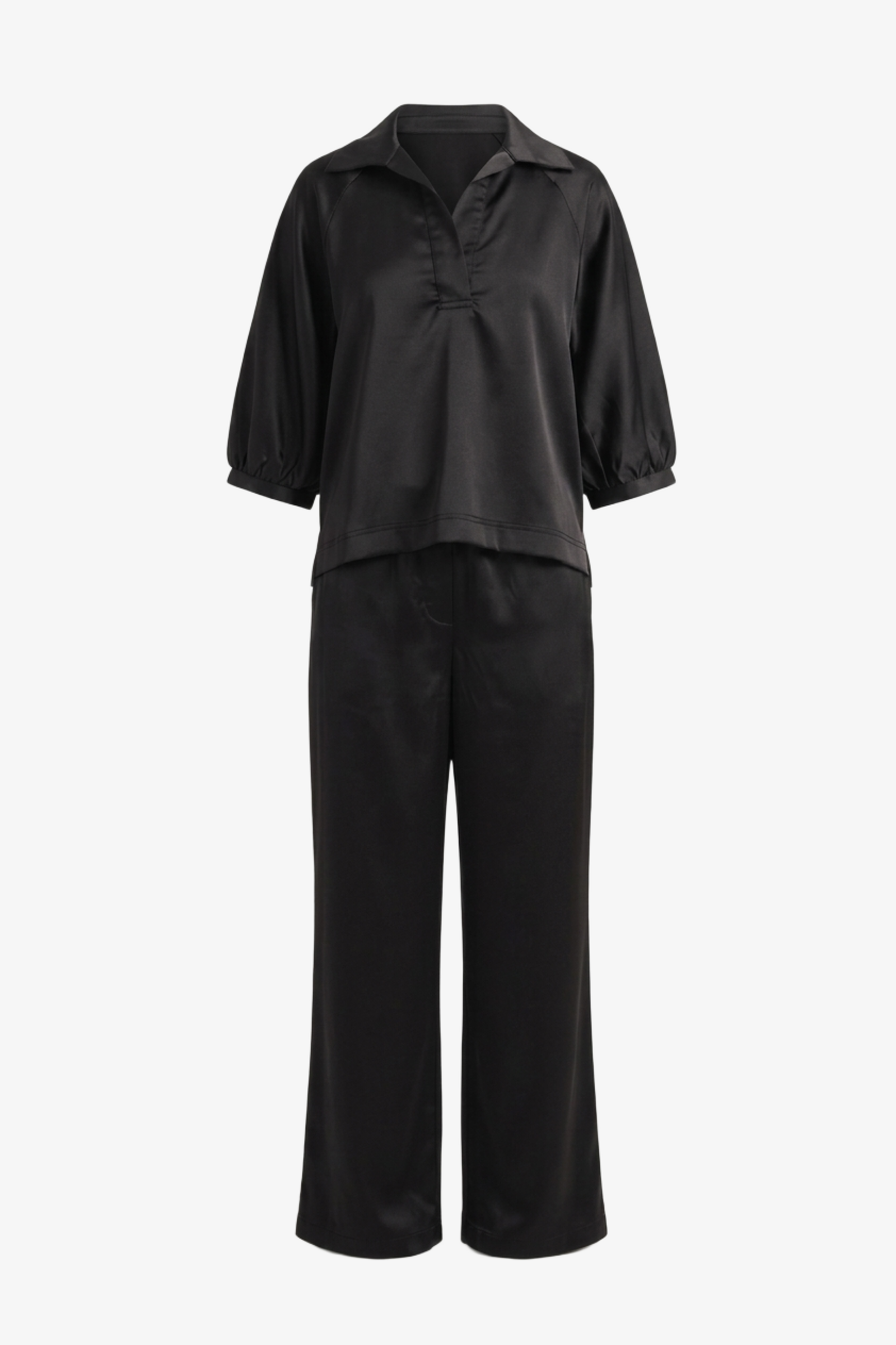 Polo-Neck Lounge Set