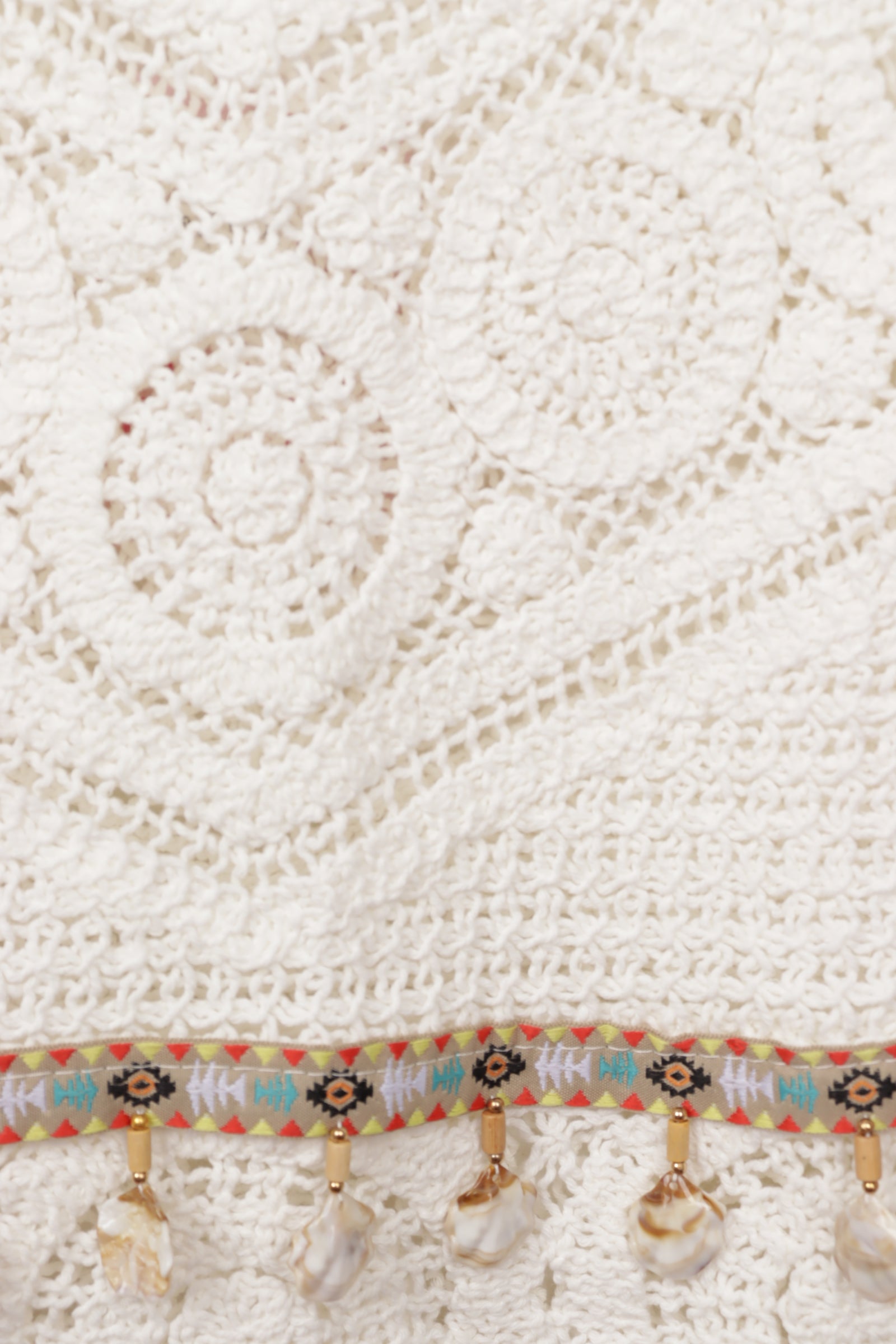 Shell-Trimmed Beach Set