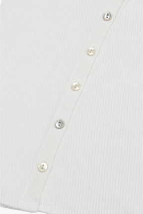 Side Button Closure Top