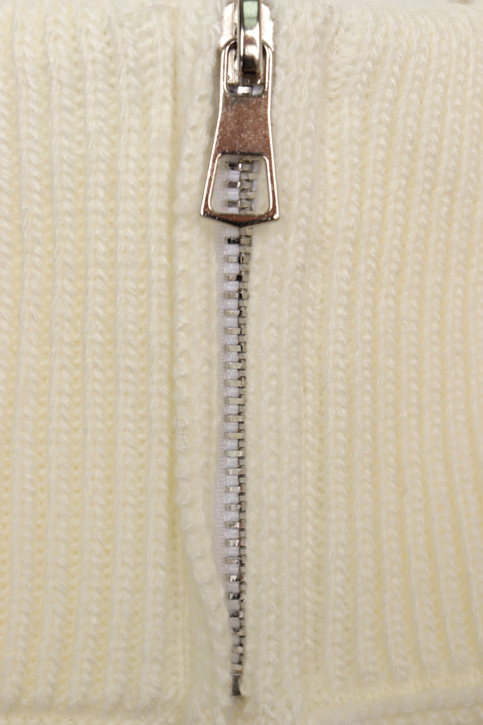 Half-Zip Ribbed Scarf
