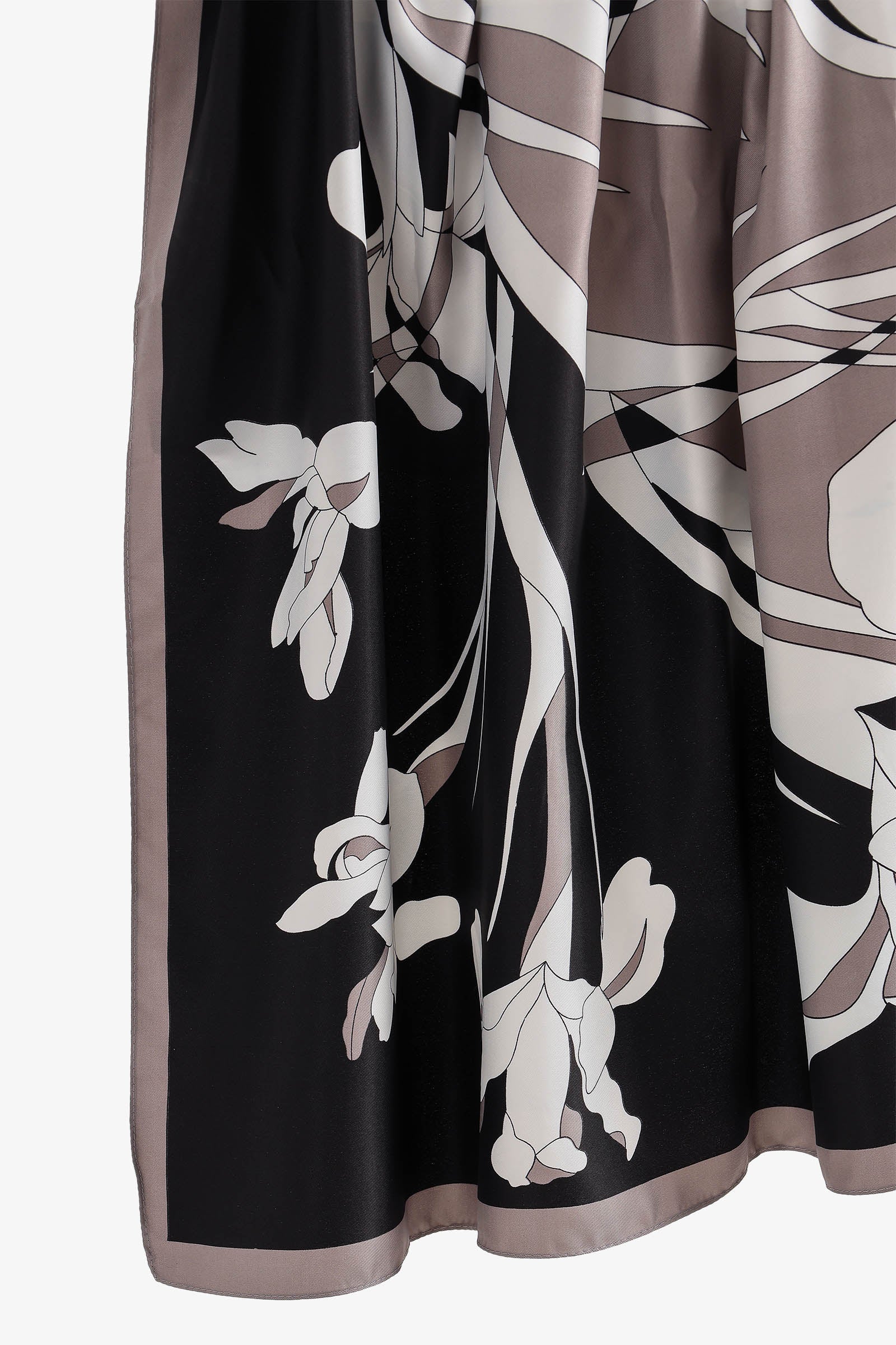 Graphic Floral Print Scarf