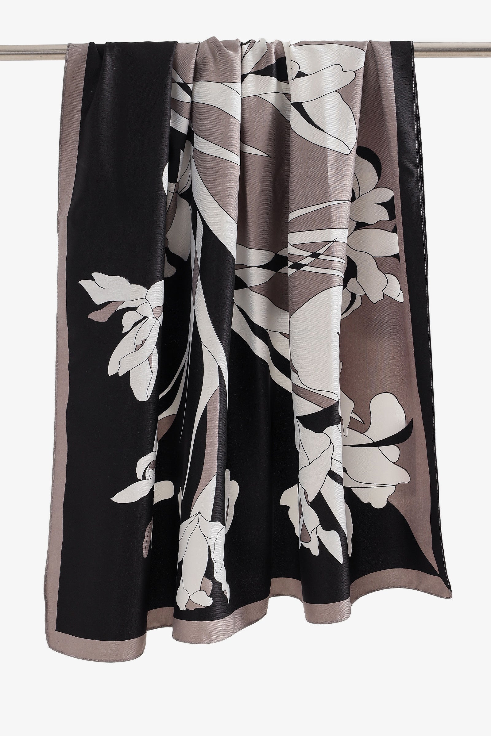 Graphic Floral Print Scarf