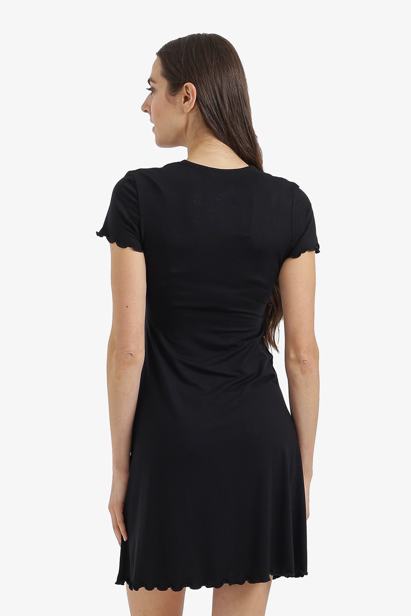 قميص نوم بياقة دانتيل V 