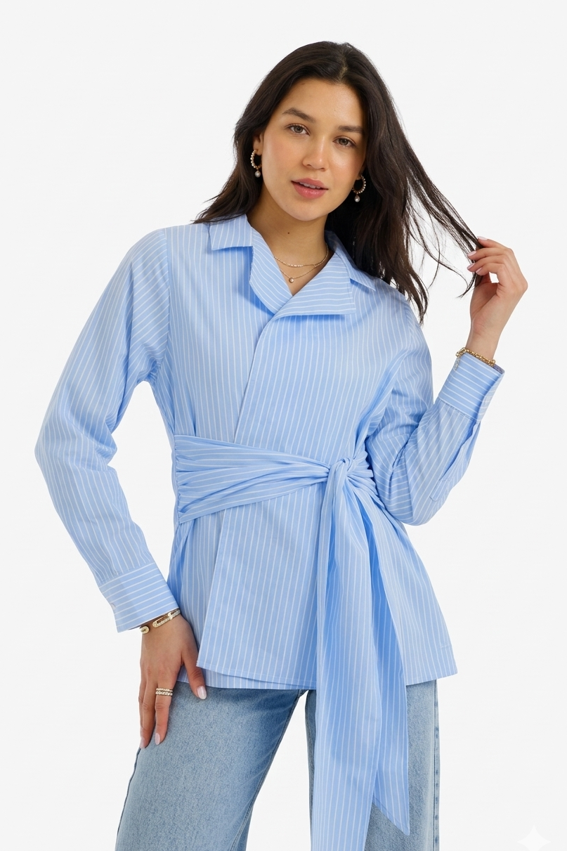 قميص مخطط بحزام