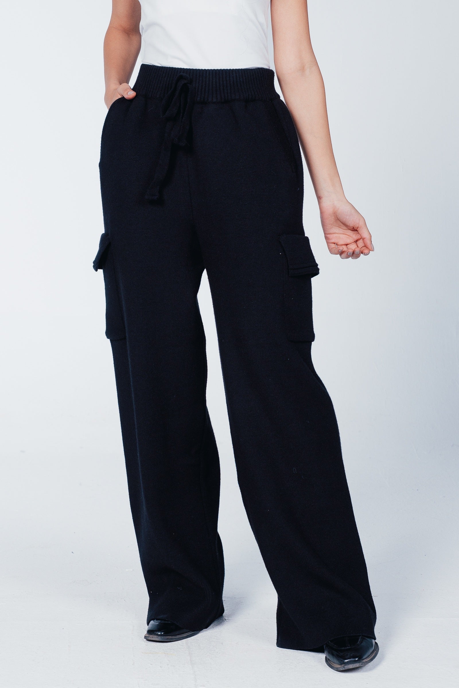 Wide-Leg Cargo Pants