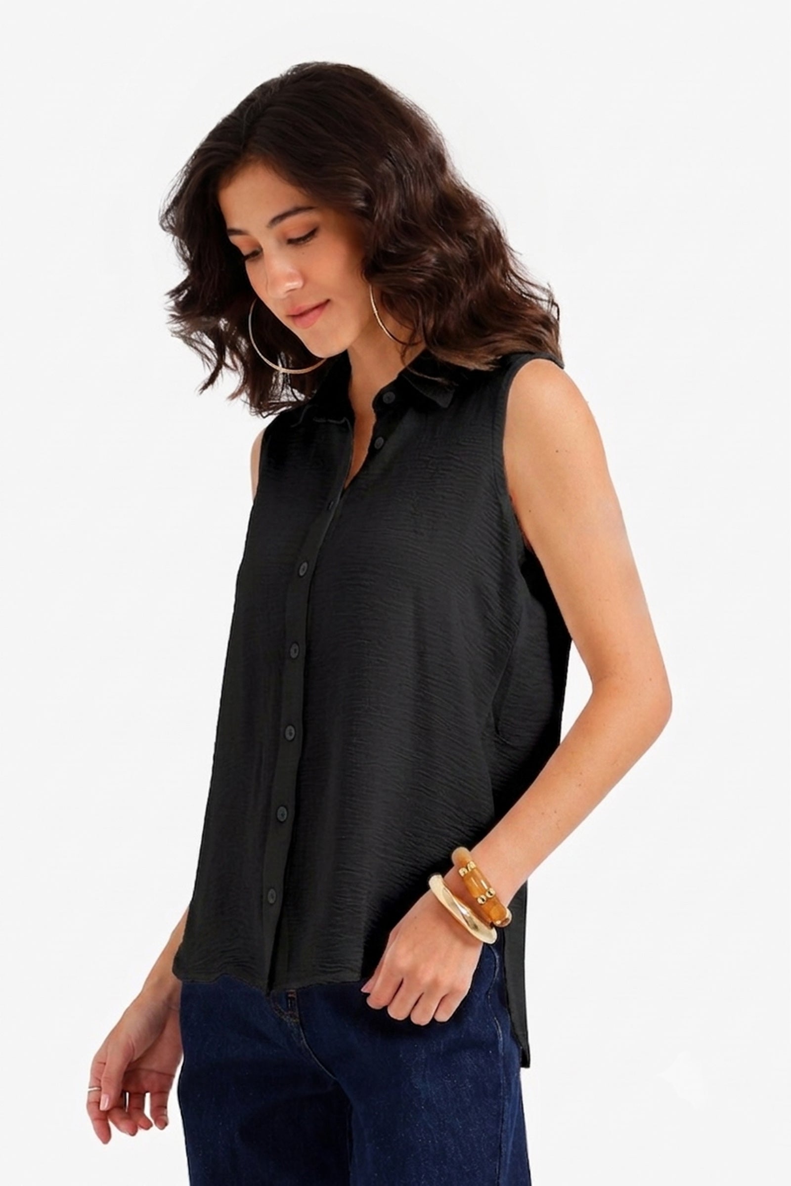 Crinkle Sleeveless Shirt