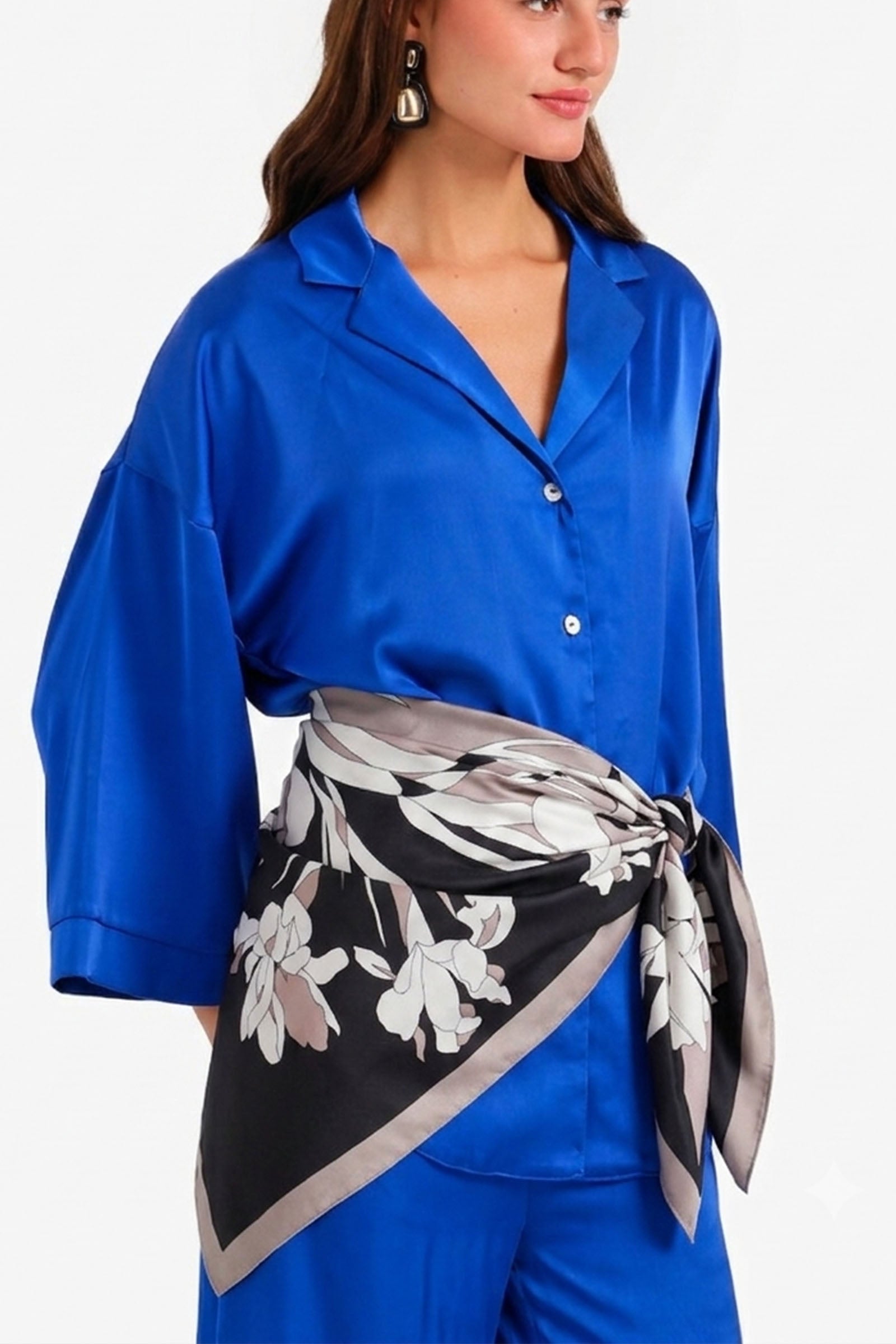 Graphic Floral Print Scarf